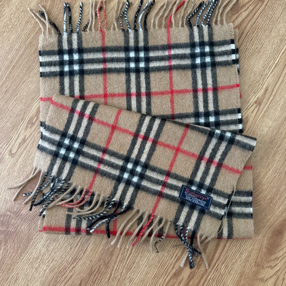 Authentic Burberry mini check scarf 100%cashmere